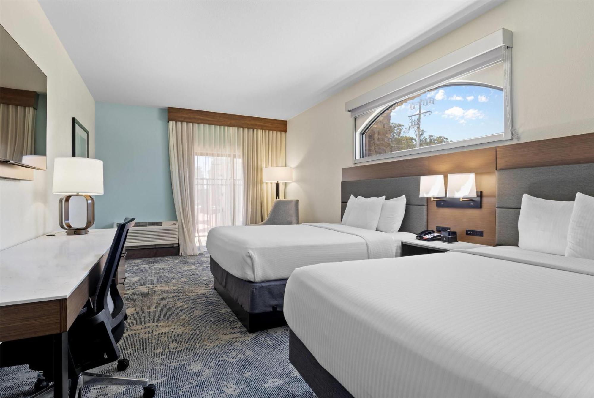 La Quinta Inn & Suites By Wyndham Santa Cruz Exteriör bild