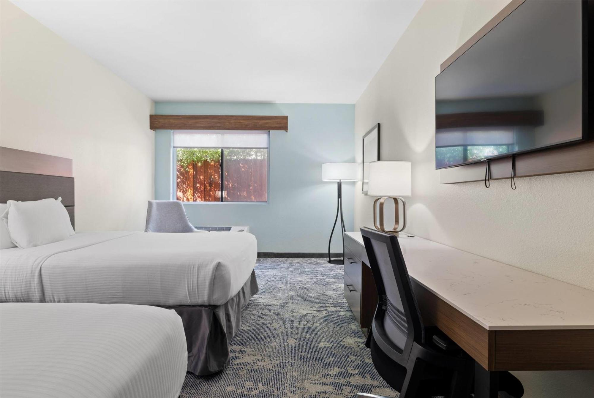 La Quinta Inn & Suites By Wyndham Santa Cruz Exteriör bild