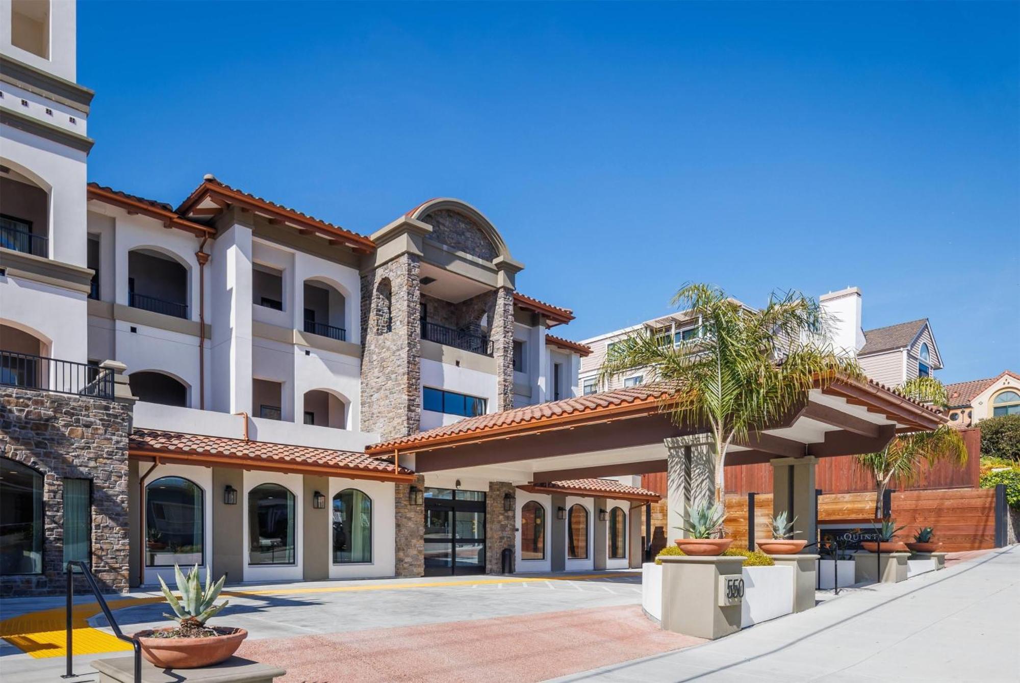 La Quinta Inn & Suites By Wyndham Santa Cruz Exteriör bild